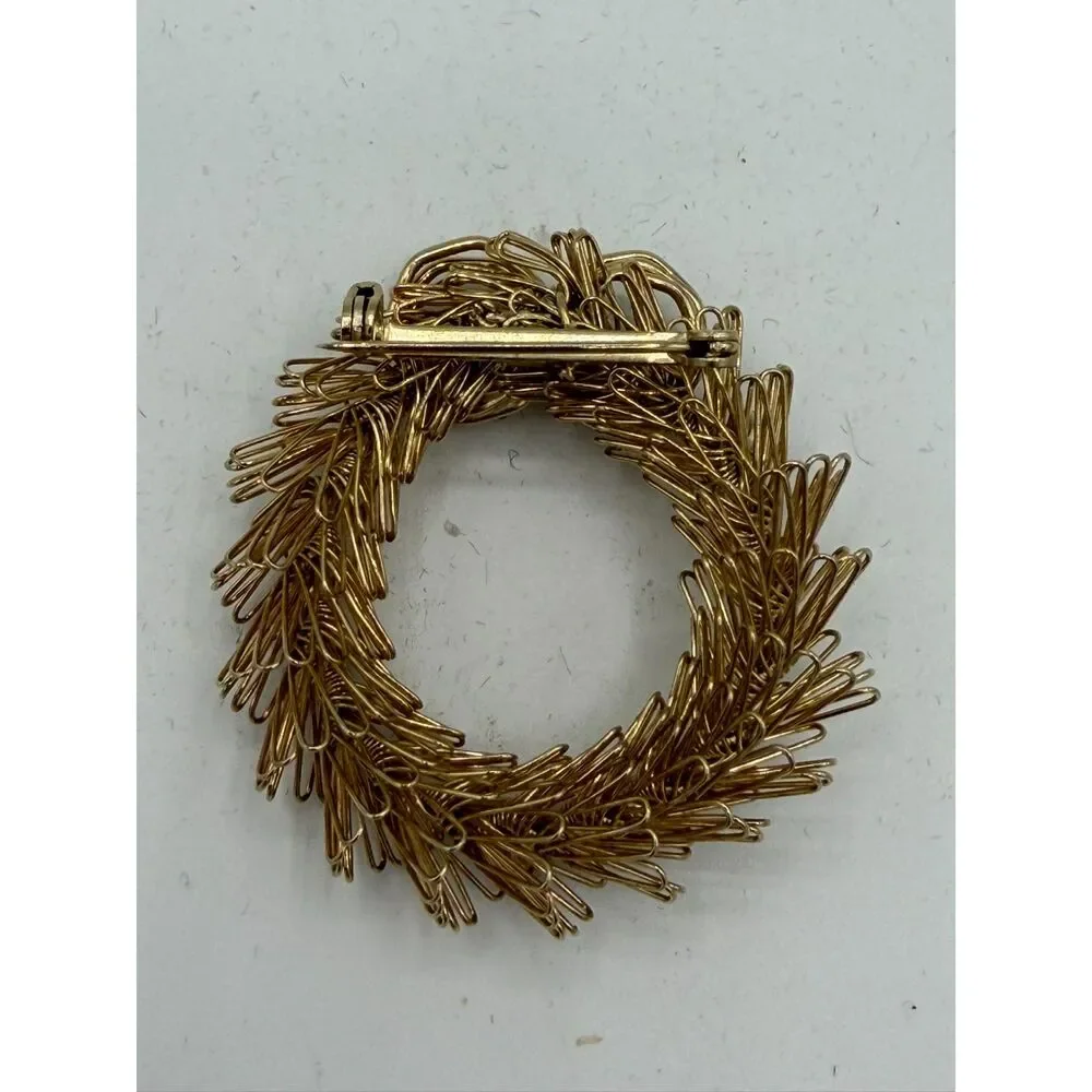 Vintage Gold Tone Wire Wreath Brooch with Rhinestones